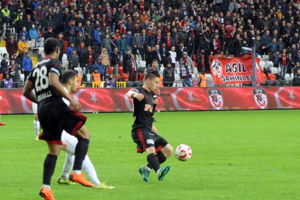 NAZAR DEĞDİ: 0-2