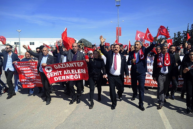 Gaziantepli şehit yakınlarından Mehmetçiğe destek