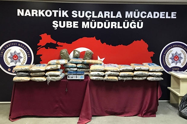 İzmir merkezli 7 ilde uyuşturucu operasyonu