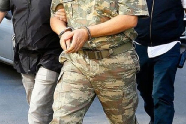 İdil Askerlik Şube Başkanı FETÖ'den gözaltına alındı