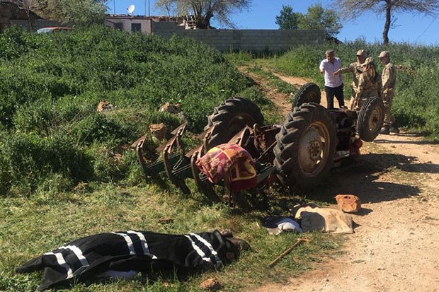 Taşa çarpan traktör devrildi: 1 ölü …