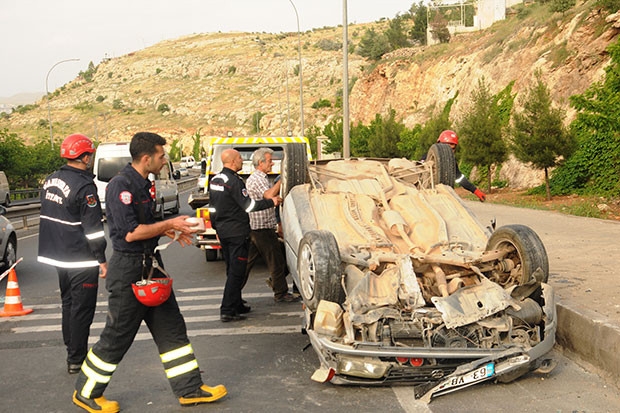 Şanlıurfa-Gaziantep karayolunda feci kaza