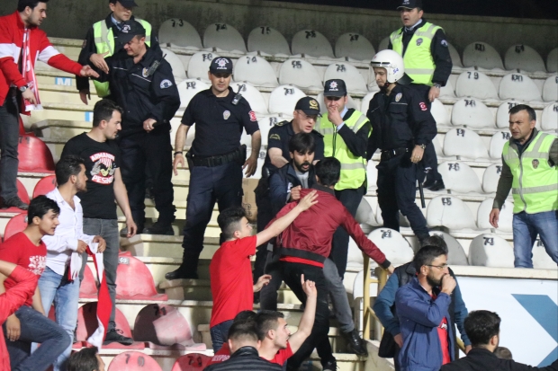 Boluspor - Gazişehir Gaziantep maçı sonrası olaylar çıktı