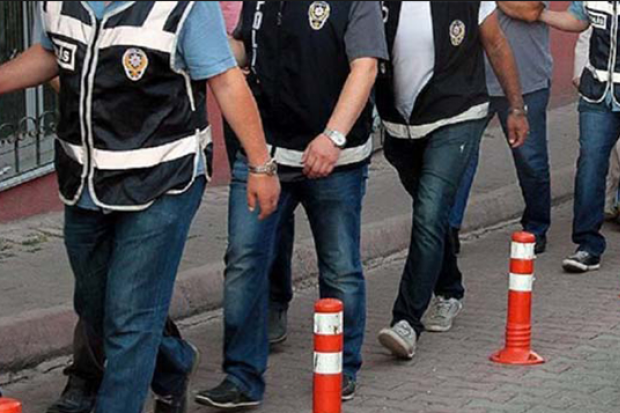 FETÖ operasyonu: 1'i mahrem imam 14 gözaltı