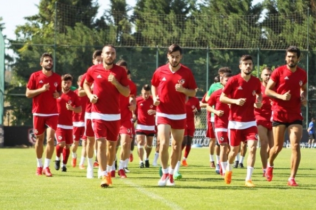 Gazişehir yeni sezon hazırlıklarını sürdürüyor
