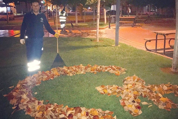 Dökülen yapraklar can verdi