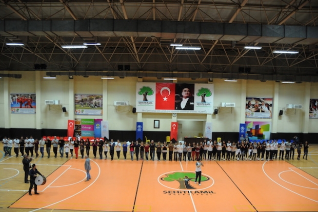 Şehitkamil halk oyunlarına yoğun ilgi