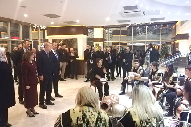 Cumhurbaşkanı Erdoğan’a özel karşılama