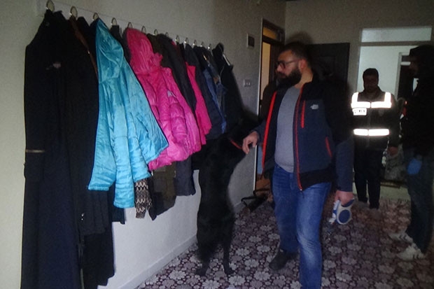 Gaziantep'te 20 adrese eş zamanlı uyuşturucu operasyonu: 18 gözaltı