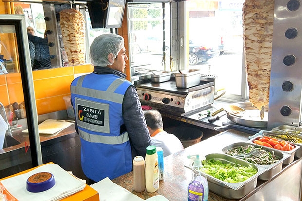 Gastronomi zabıta ekipleri çalışmalarını sürdürüyor