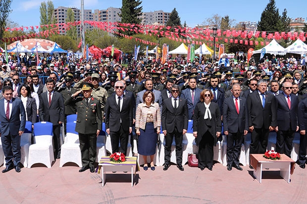 Gaziantep’te 23 Nisan coşkusu