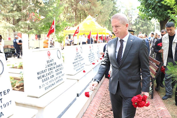 15 Temmuz’un yıl dönümünde şehitliklere ziyaret