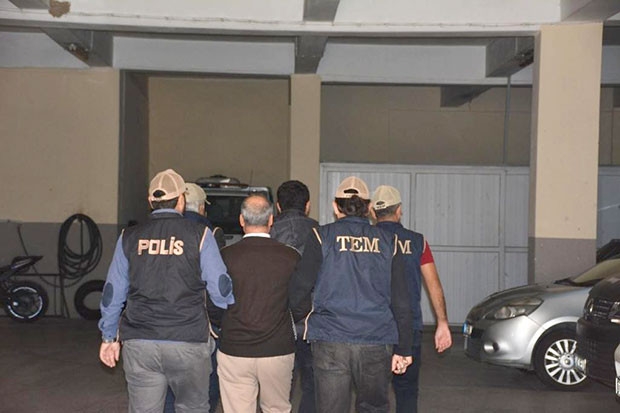 Terör propagandası yapan 4 kişi yakalandı