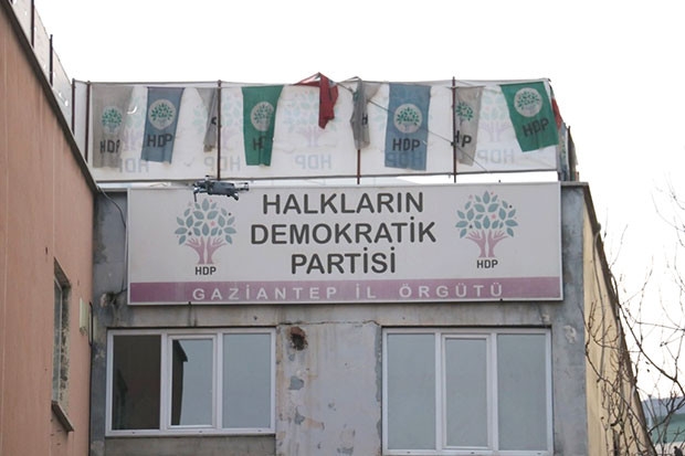 Gaziantep’te HDP’ye şafak vakti dev operasyon