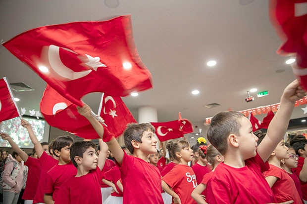 Sanko Okulları'ndan "Evler Bayram yeri” kampanyası