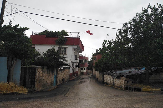 Yavuzeli’nde şiddetli rüzgar ve yağış