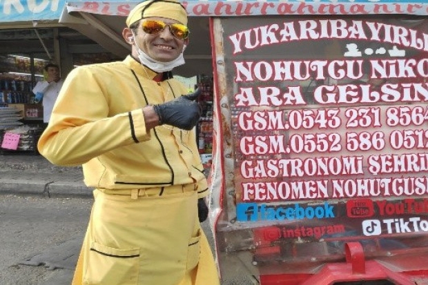 Gaziantep'in en renkli nohutçusu