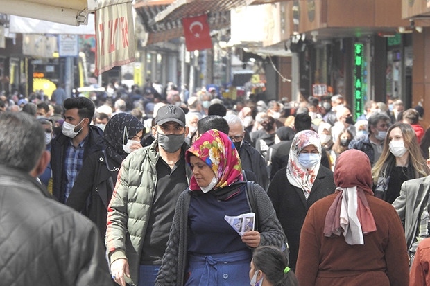 Çarşı yoğunluğu mavi kategoriyi zora sokuyor