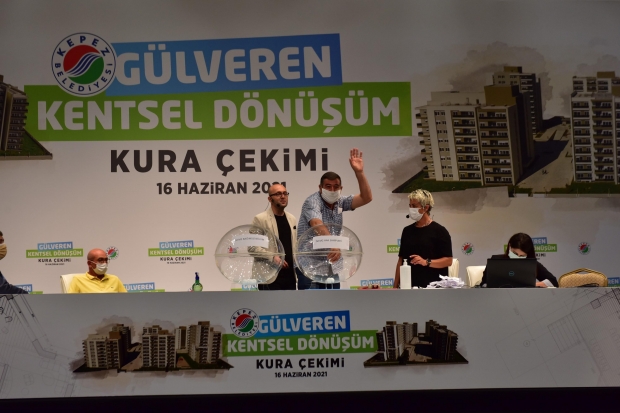 Gülveren’de hak sahipleri evlerine kavuştu