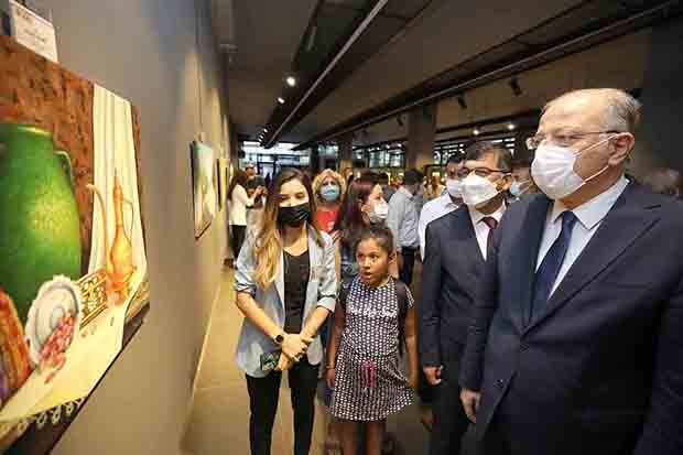 Yaz sanat akademisi dönem sonu resim sergisi açıldı