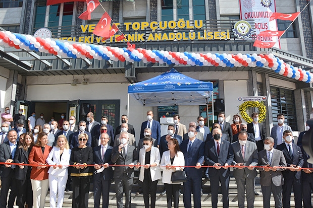 Topçuoğlu’ndan Gaziantep’e bir okul daha