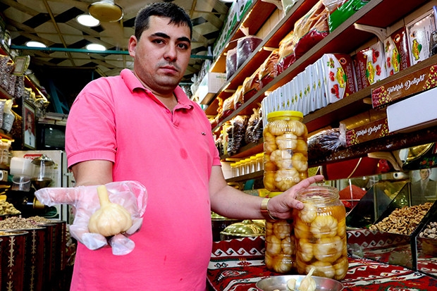 Sosyal medya ile hatırlanan lezzet: Sarımsak turşusu