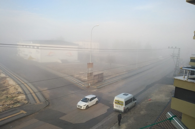 Sis, Gaziantep’in ilçelerinde hayatı olumsuz etkiledi