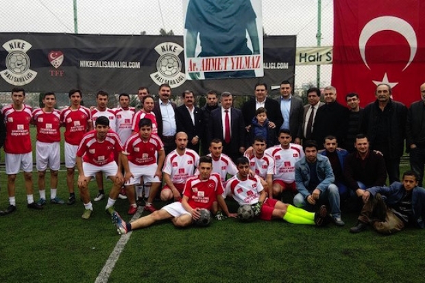 Belediye başkanı anısına futbol turnuvası