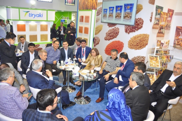 Dubai ‘de dünyanın gözü Tiryaki Agro’da