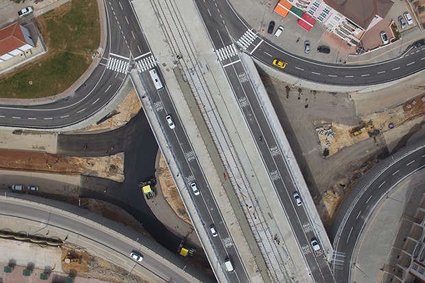 Karataş Köprülü Kavşağı trafiğe açıldı