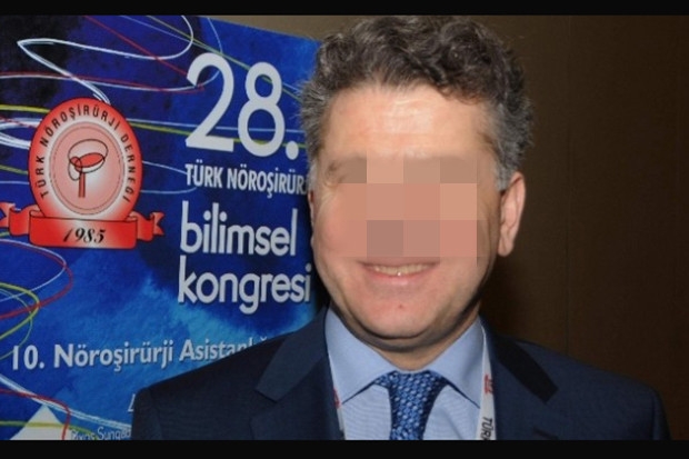 Prof. U.T. işin neresinde?