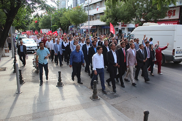 Ülkücüler 19 Mayıs için yürüdü