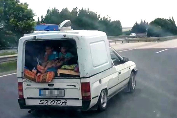 Gaziantep'te çocukların tehlikeli yolculuğu