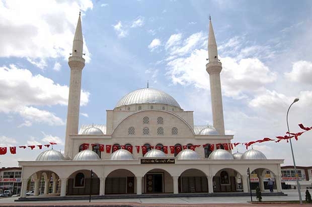 Abdulkadir Konukoğlu Camii  ibadete açılıyor