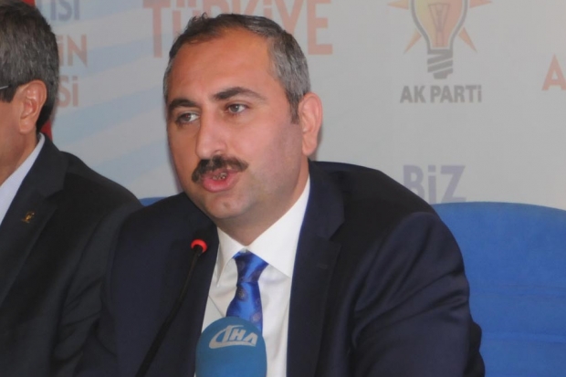 Gül, ''Türkiye'de fiilen yarı başkanlık uygulanmaktadır''