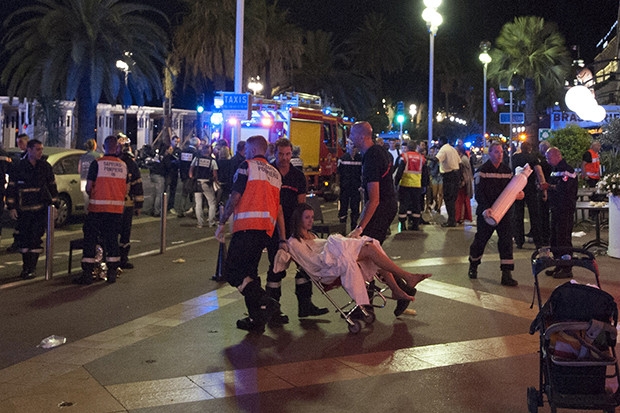 Fransa'da terör saldırısı:84 kişi öldü