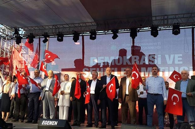 Mehmet Şimşek: Millet demokrasi ve namusuna sahip çıktı