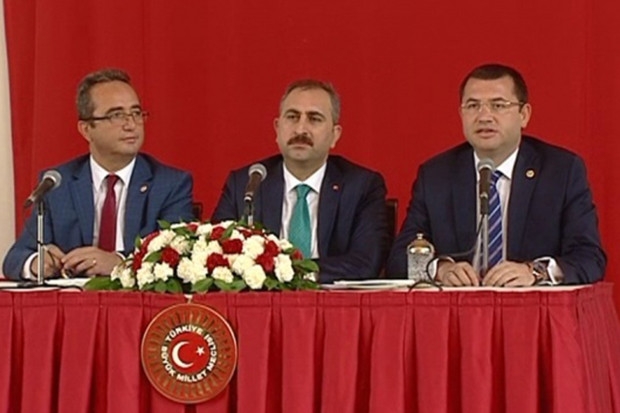 AK Partili Gül'den yeni anasaya açıklaması