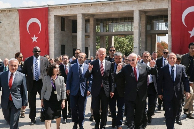 ABD Başkan Yardımcısı Biden, TBMM'de incelemede bulundu