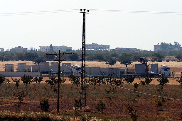 Gaziantep sınırına beton duvar