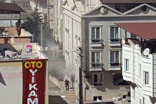 Gaziantep'teki patlama anı kameralara yansıdı