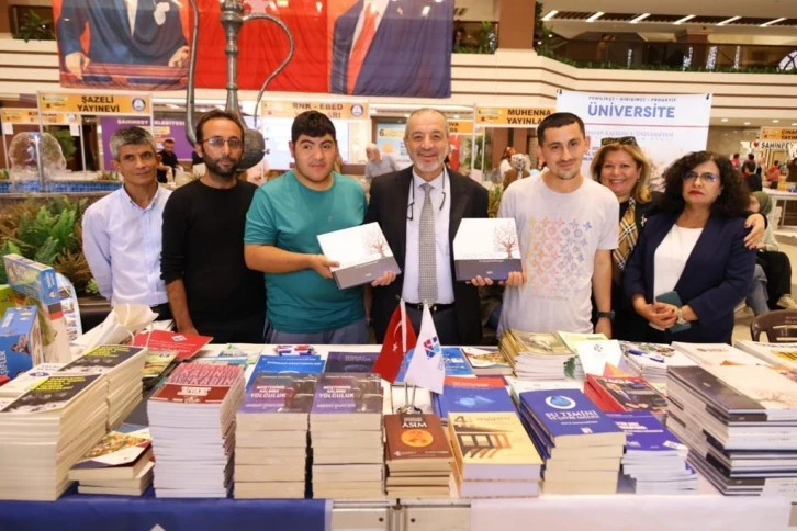 HKÜ, Kitap Tutkunları ile Buluştu