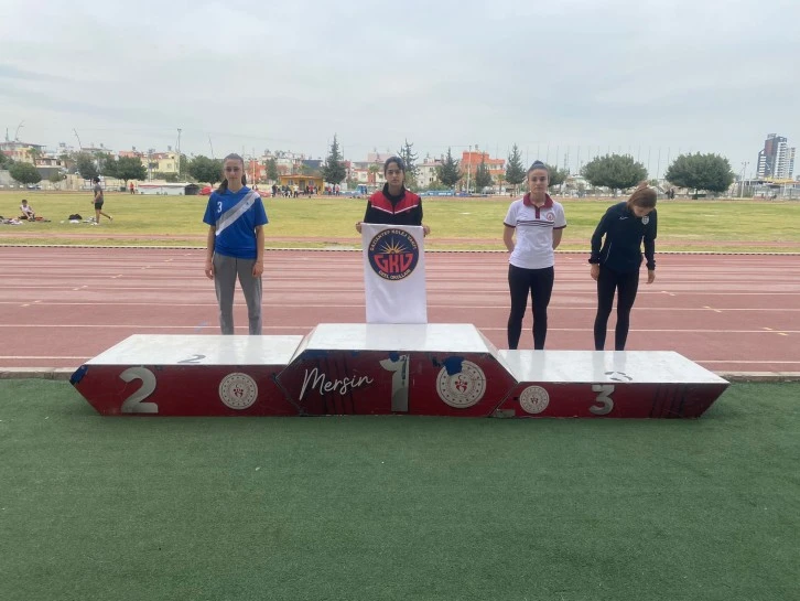 Kolej Vakfı’na Atletizmde Çifte Birincilik