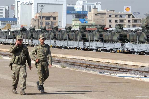 Silopi'ye sevk edilen askeri araçlar Gaziantep'te