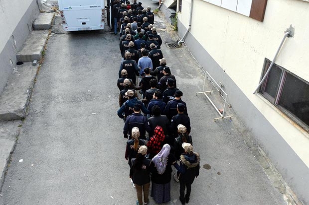 Gaziantep'te DEAŞ operasyonlarında 24 kişi tutuklandı