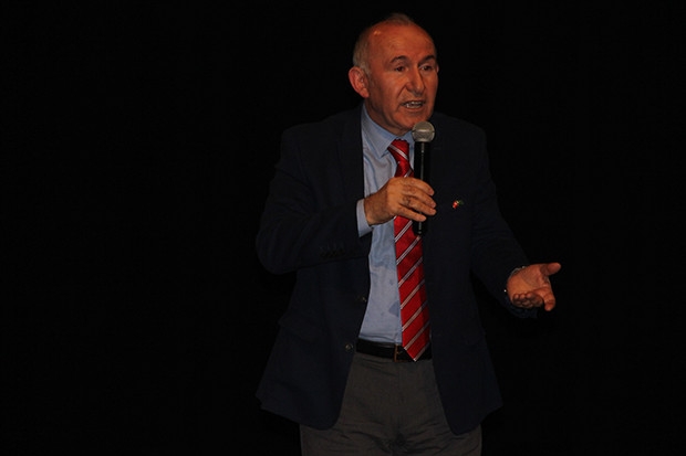 Prof. Dr. Şimşirgil'den Dabık açıklaması