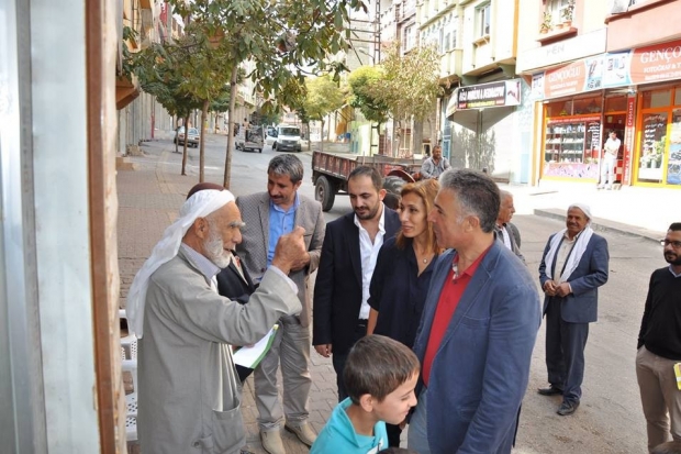 "Emeklilerimiz insanca bir yaşamı hak ediyor"