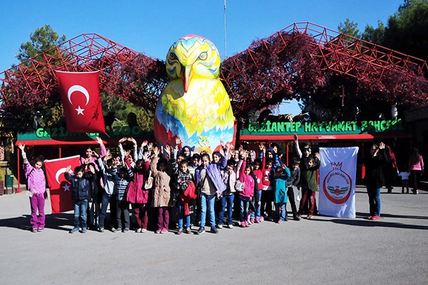 Öğrenciler Hayvanat Bahçesi'ni gezdi