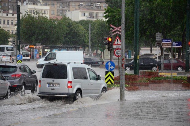 Meteoroloji'den Güneydoğu'da kuvvetli yağış uyarısı