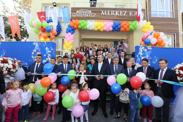 Büyükşehir Merkez Kreş ve Anaokulu'nun açılışı yapıldı